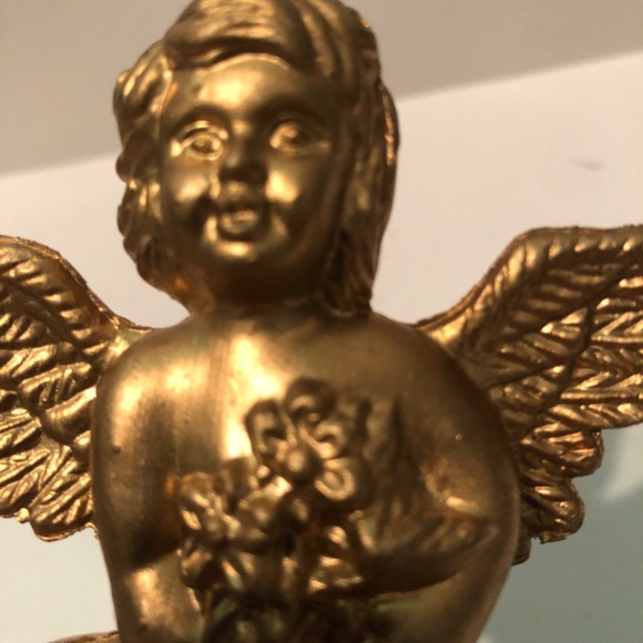 8 vintage plastic gold cherubs with removable sticks for your crafting needs. - Picture 6 of 8